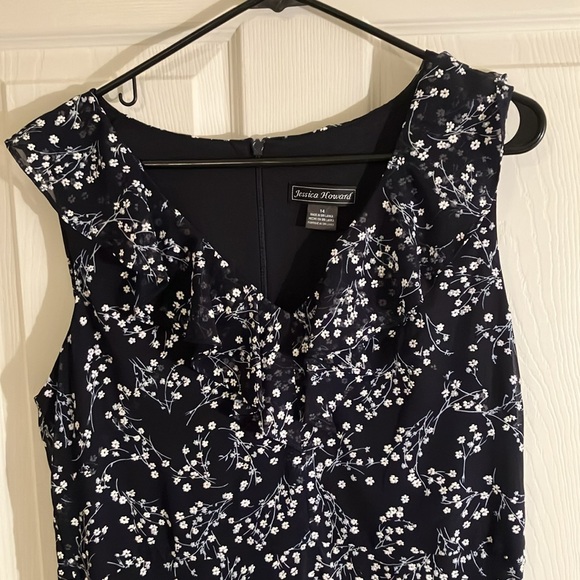 Sleeveless ruffle dress by Jessica Howard - Picture 2 of 7